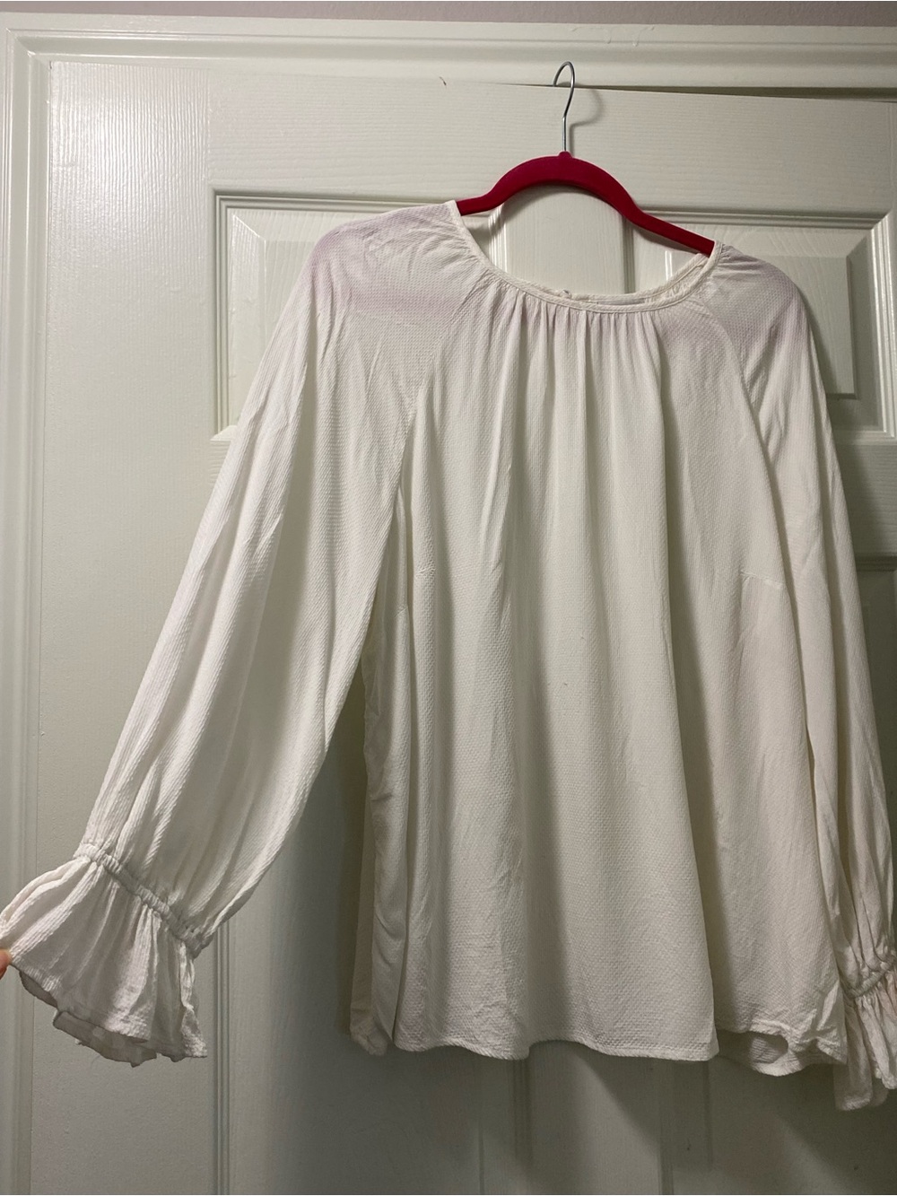 Ava & Viv White Long-Sleeve Ruffle Cuff Blouse